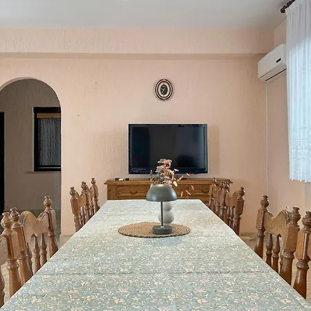 Lejlighed 2 Bedroom Stunning In Pomer