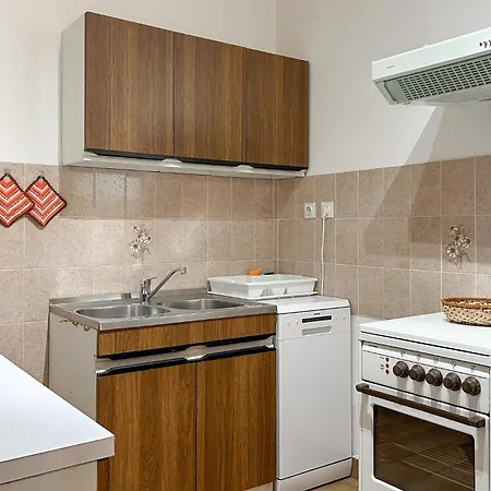 2 Bedroom Stunning In Lejlighed Pomer